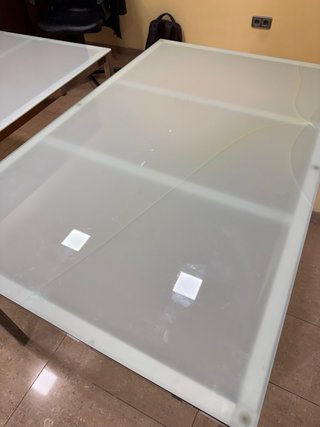 Mesa Ikea Torsby Cristal doble y Metal