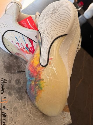 Zapatillas Baloncesto Multicolor y Blancas