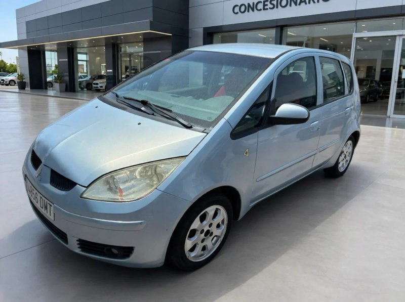 Mitsubishi Colt 2006 - foto 1