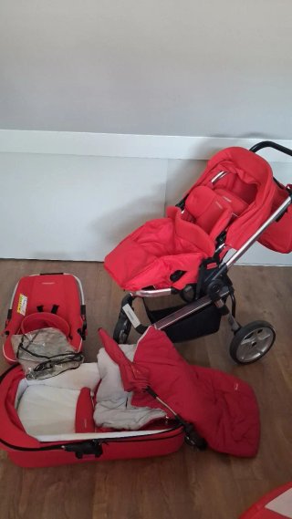 Carro de bebé rojo Foppapedretti