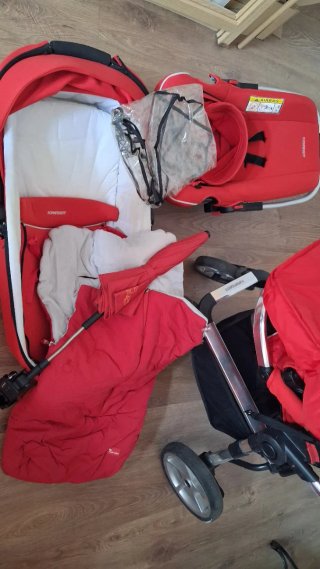 Carro de bebé rojo Foppapedretti