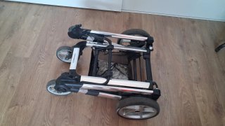 Carro de bebé rojo Foppapedretti