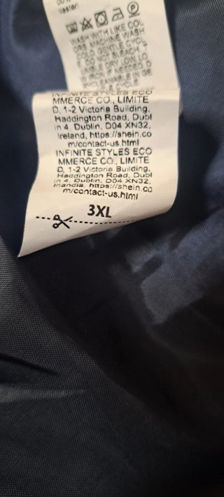 Abrigo azul con estampado