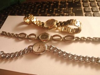 Lotto 3 orologi donna bracciale da riparare