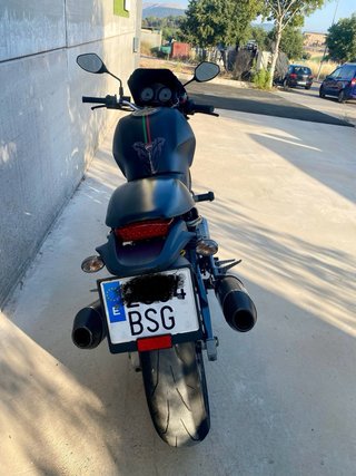 Ducati Monster 620i averiada