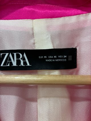 Blazer Zara Satin Rosa