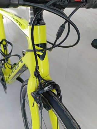 Bicicleta de carretera Berria Falcon 2.1