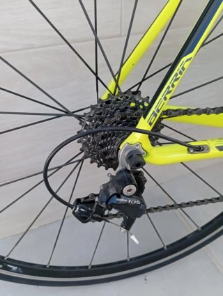 Bicicleta de carretera Berria Falcon 2.1