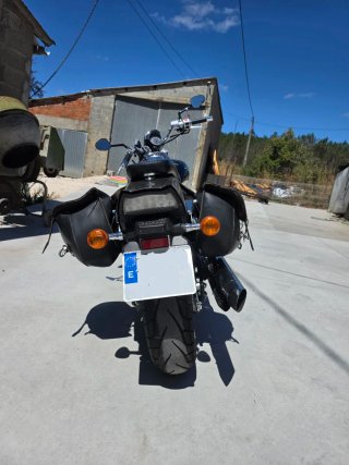 Suzuki Intruder M800 Negra