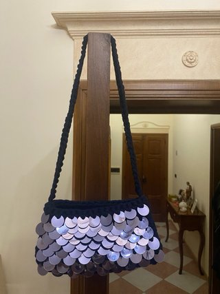 Borsa uncinetto con paillettes