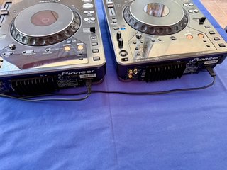 2 x Pioneer CDJ-1000MK3 + Maletines