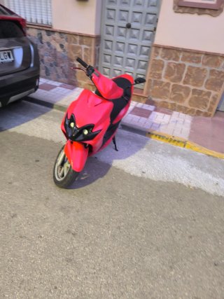 Yamaha Jog R Scooter Roja