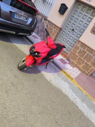 Yamaha Jog R Scooter Roja