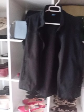Chaleco deportivo y obsequio 2 prendas