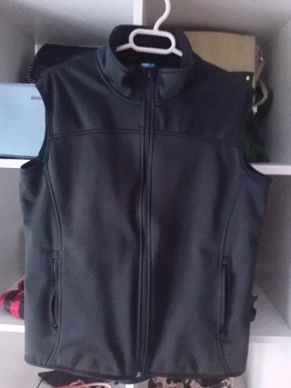 Chaleco deportivo y obsequio 2 prendas