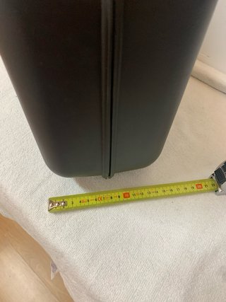 Maletín de herramientas plastico negro.