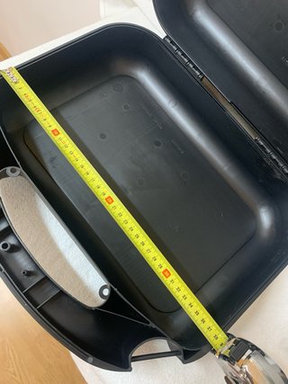Maletín de herramientas plastico negro.