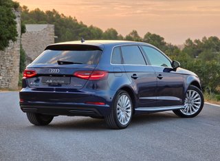Audi A3 Sportback 1.4 TFSI e-tron S tro Ambition
