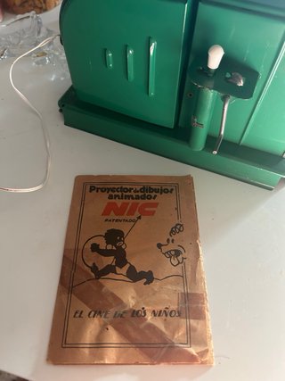 Proyector Dibujos Animados Nic Metálico