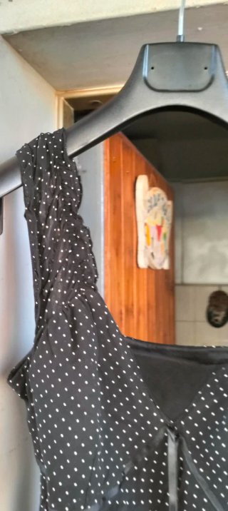 Vestito a pois con bretelle