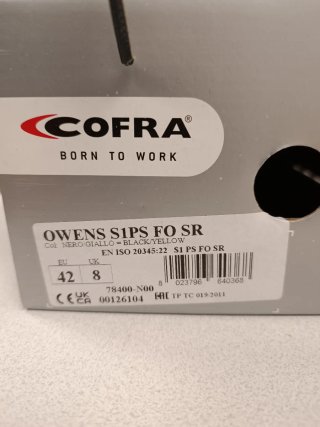 Zapatos de seguridad COFRA talla 42 sin estrenar.
