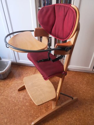 Trona de madera alta para bebé