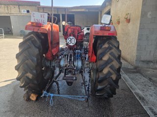 Tractor Massey Ferguson 157