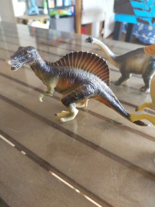 Lote de 3 figuras de dinosaurios