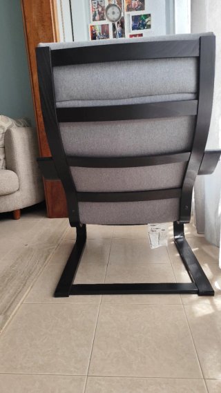 Butaca IKEA gris tela y madera