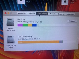 MacBook 13 8GB RAM / 256GB SSD