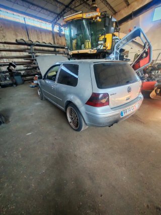 Volkswagen Golf 2003