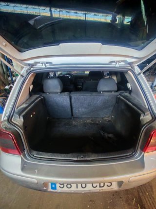 Volkswagen Golf 2003