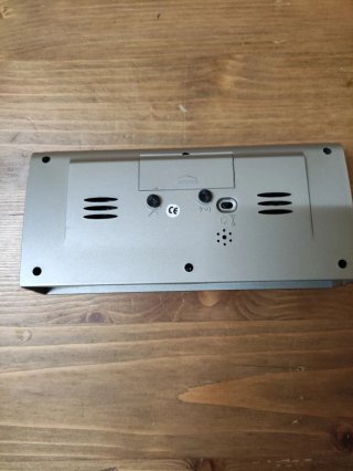 Reloj con higrómetro y termómetro