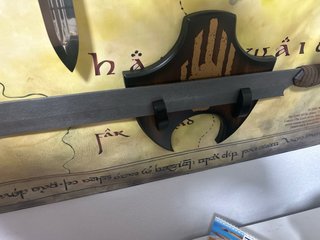 Espada Theoden y Uruk-hai