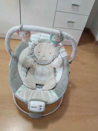 Mecedora para bebé Ingenuity