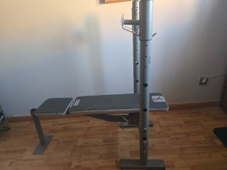 Press de banca reclinable + barras +60kg