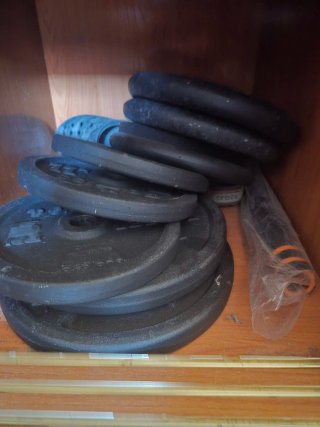 Press de banca reclinable + barras +60kg