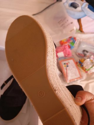 Sandalias cuña negras