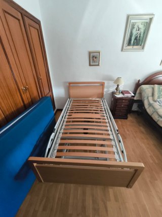 Cama articulada eléctrica