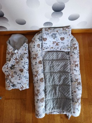 Nido para bebé con estampado de animales