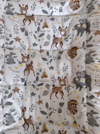 Nido para bebé con estampado de animales