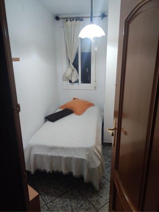 Se alquila habitacion abstenerse sin nomina