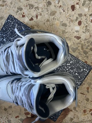 Jordan 4 Blue Cement