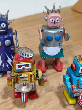 4 Robots de Cuerda Vintage