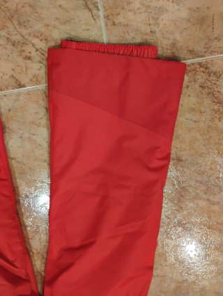Traje de esquí rojo talla M