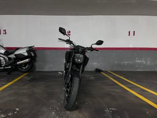 Honda CB125R 2023 Negra