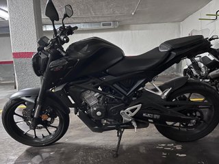 Honda CB125R 2023 Negra