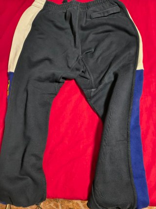 Chándal Nike con cremallera y capucha