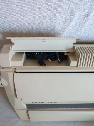 Máquina de escribir DATOR 2000 vintage