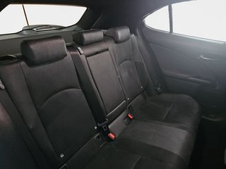 Lexus UX 2.0 300h UX Plus